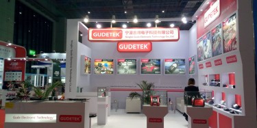 畢加展覽上海汽配展火力全開，現(xiàn)場(chǎng)精美展臺(tái)一波一波