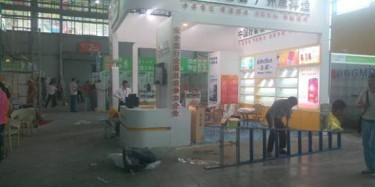 2014年昆明藥交會(huì)明日開(kāi)展，畢加展覽準(zhǔn)備好了